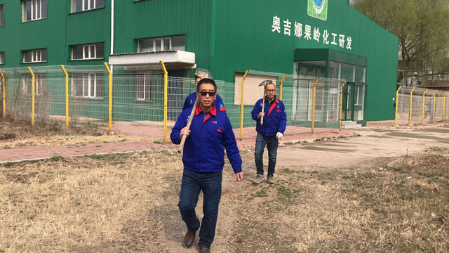 跟著總書記種樹(shù)